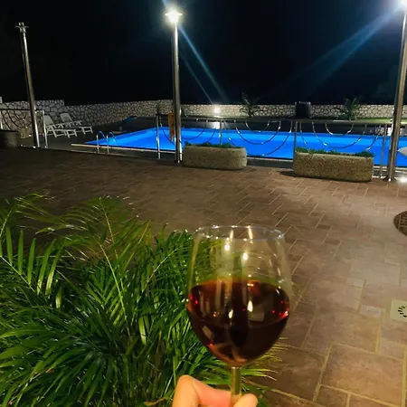 Pool Antonia * Pag Town