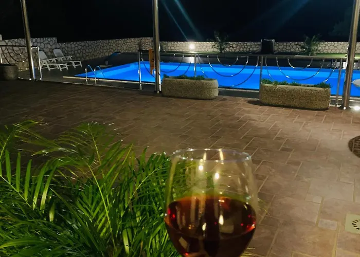 Pool Antonia * Pag Town