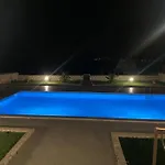 Pool Antonia *